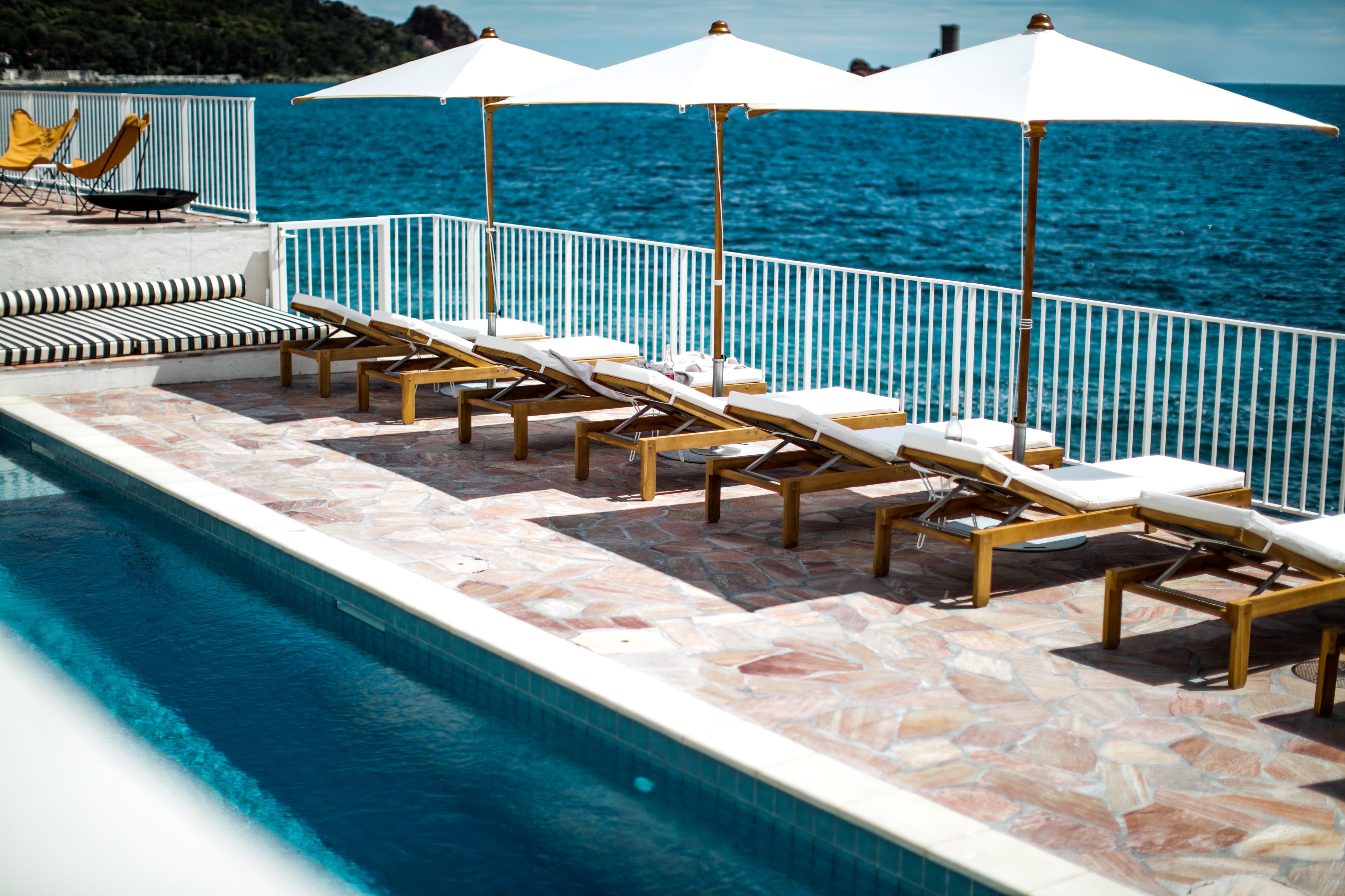 Les Roches Rouges, A Beaumier Hotel Saint-Raphael  Bagian luar foto